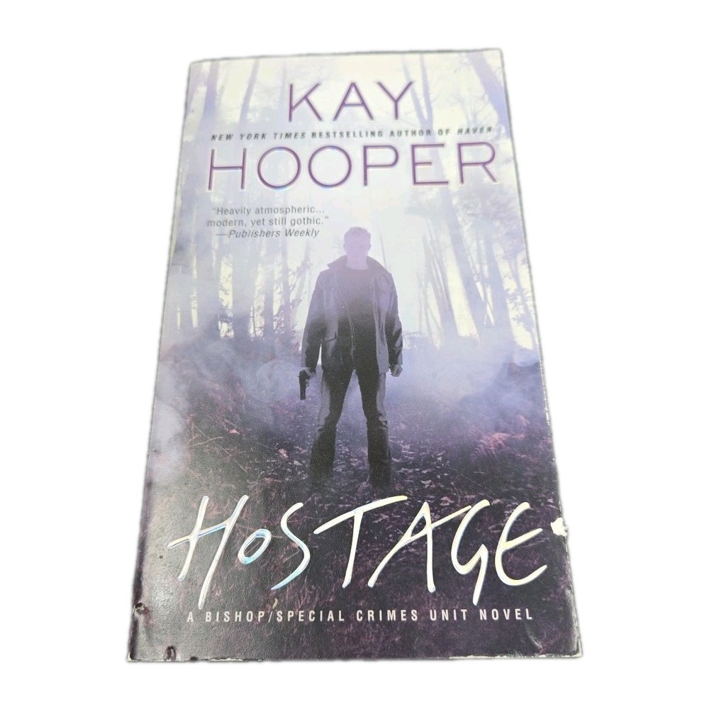 Hostage, by Kay Hooper (2014, Mass Market)