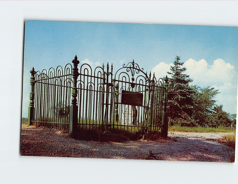 Postcard Johnny Appleseed Grave Fort Wayne Indiana USA