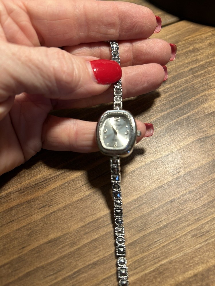 Vintage Wrangler Silver Tone Analog Quartz Movement Bracelet Watch Needs Battery