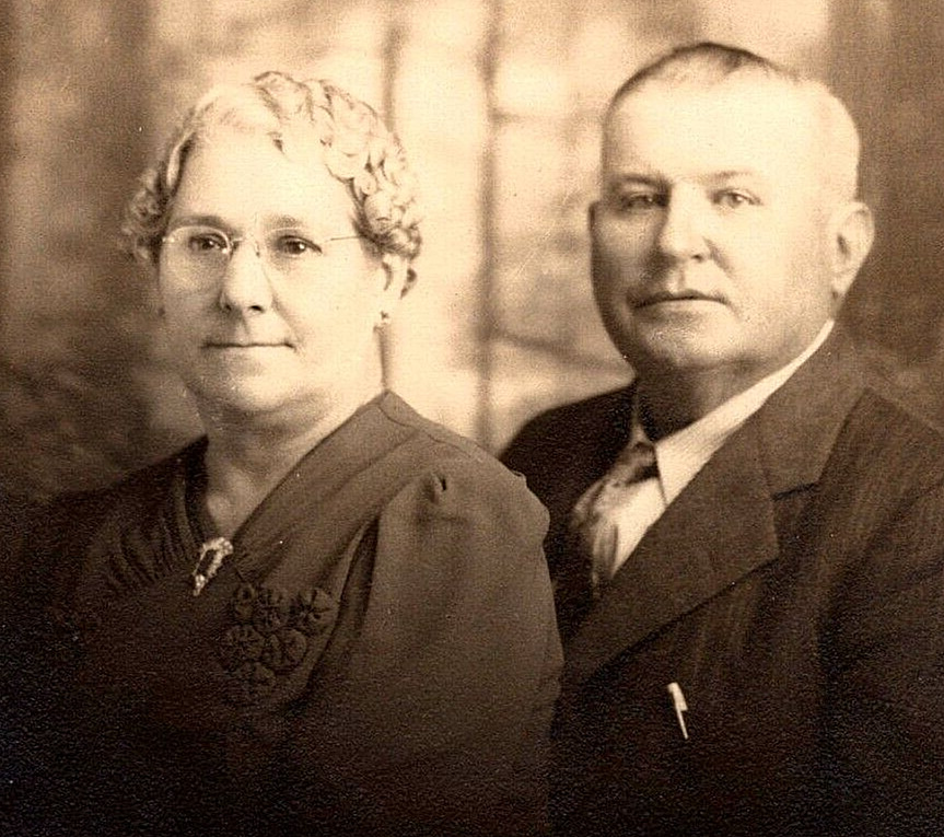 Antique Vintage Real Photo Picture Couple Man Suit Coat Tie Lady Hair Dress