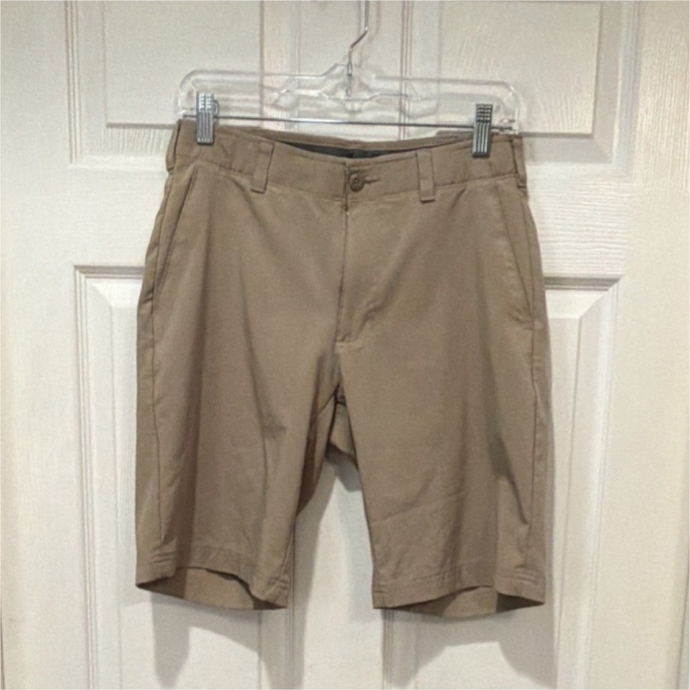 Ben Hogan Men's Beige Chino Shorts Lightweight Stretch Pockets Flat Front Button