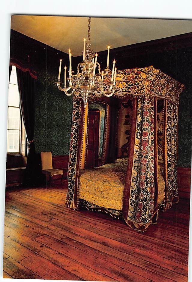 Postcard Queen's Bedroom Kensington Palace London England