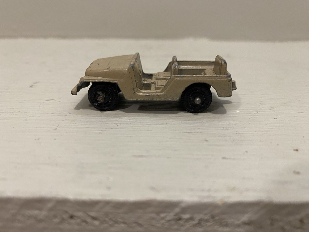 Tootsietoy Army Jeep Die Cast Metal Vintage 1950s Made in USA Toy Car Nice Shape