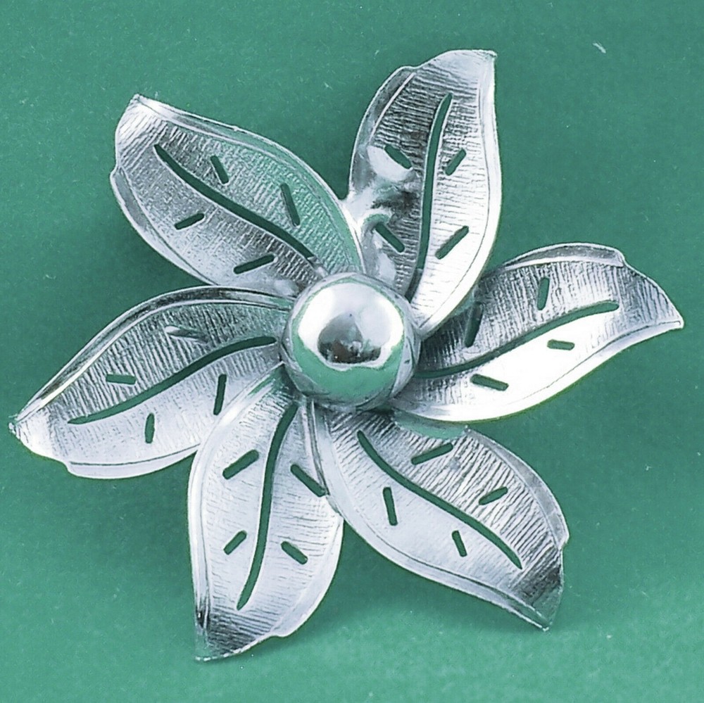 Vintage Pin Flower Daisy Textured Filigree Silvertone Metal Unique Design Brooch