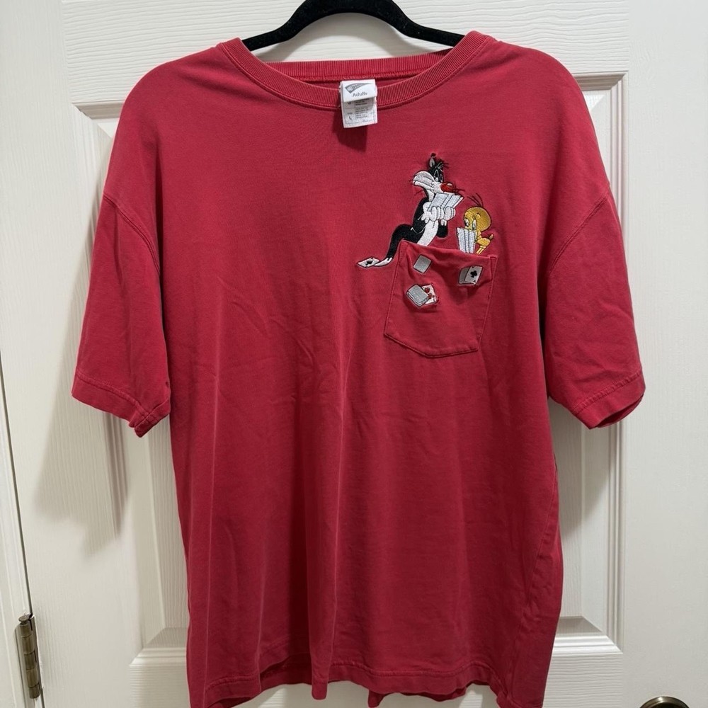 Vintage 1990 Warner Bros. Studio Store Red Pocket T-shirt Size Large