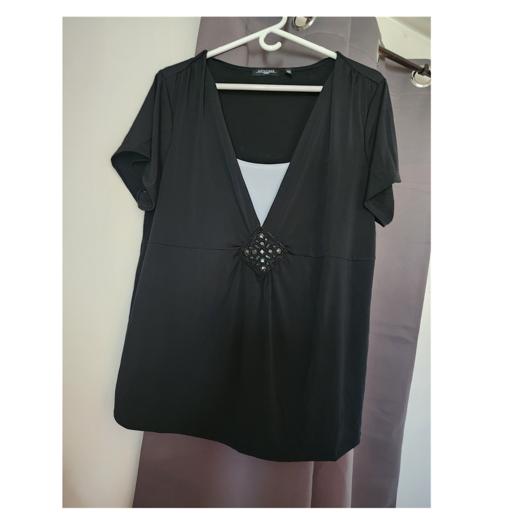Notations Black Beaded Tunic Blouse 2X Women’s Short Sleeve Deep V Pullover