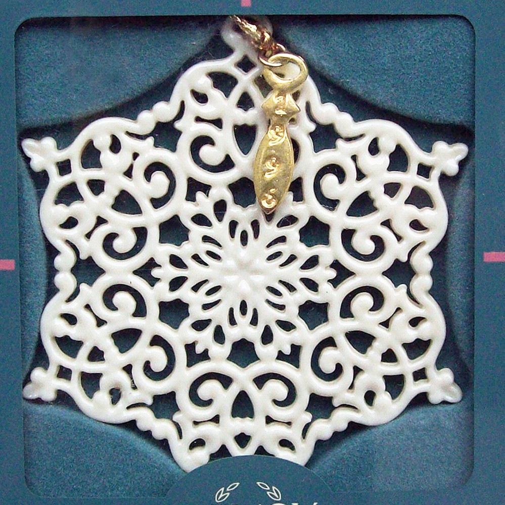 Lenox China 1996 SNOWFLAKE Large Tag Snow Fantasies Holiday Xmas Tree Ornament