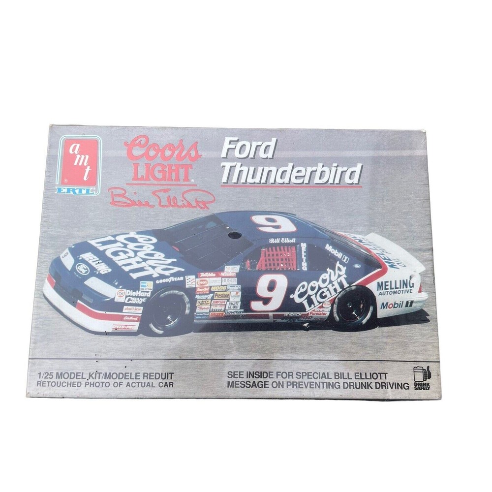 Kit Modelo Bill Elliott 9 Coors Luz Ford Thunderbird AMT Ertl