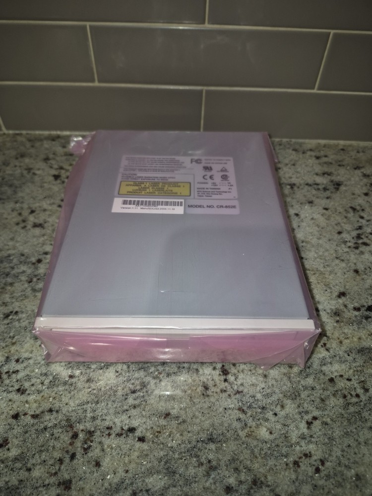 NEW EPO CR-852E 52X IDE CD-ROM Drive – NOS 2000 – Model CR-852E – Vintage PC...