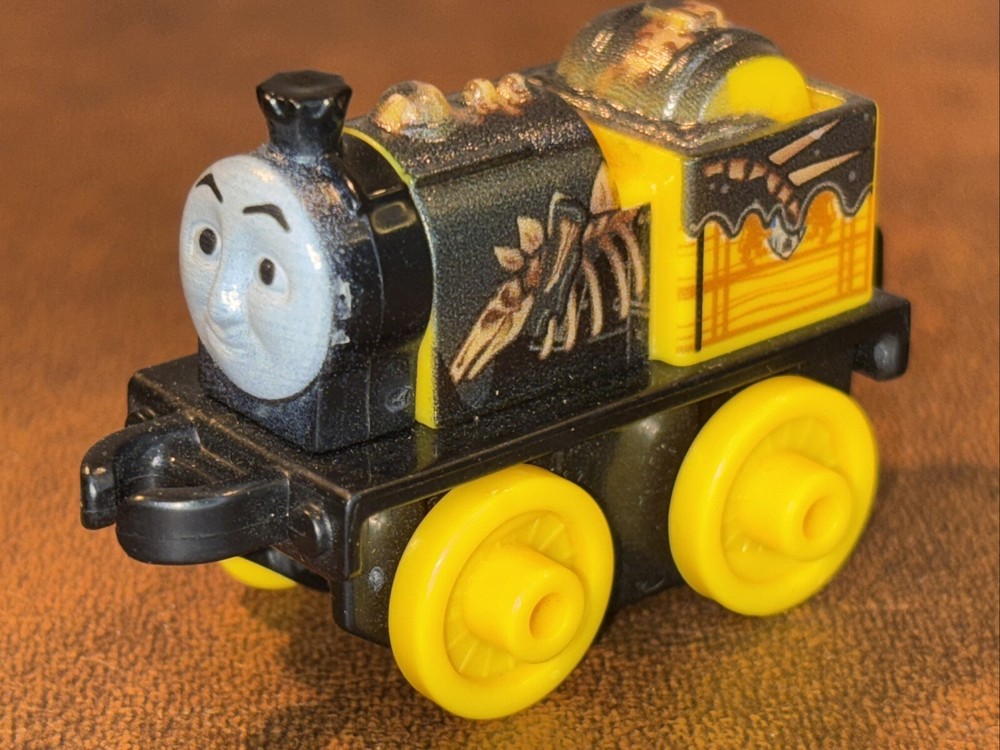 14-Piece Thomas TrackMaster Push-Along Die-Cast PVC Train L16D CKG71