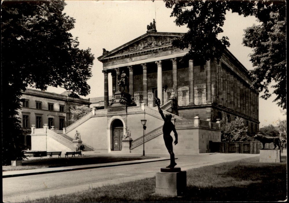RPPC Nationalgalerie Berlin East Germany vintage postcard y251