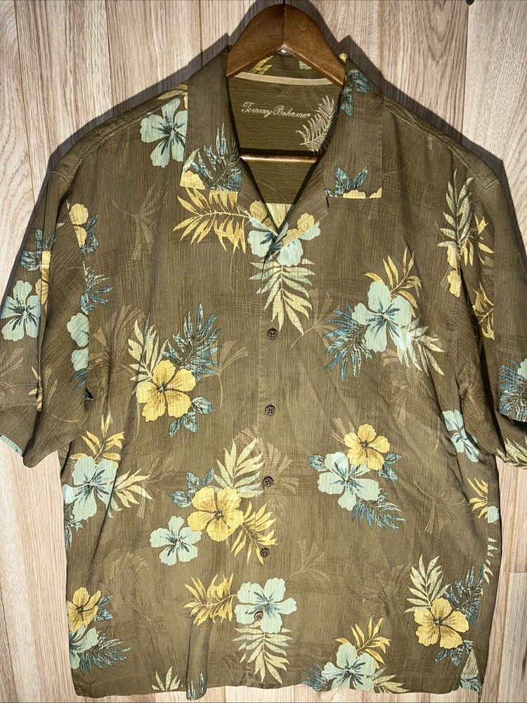 Tommy Bahama Men’s Medium Brown Silk Floral Hawaiian Shirt