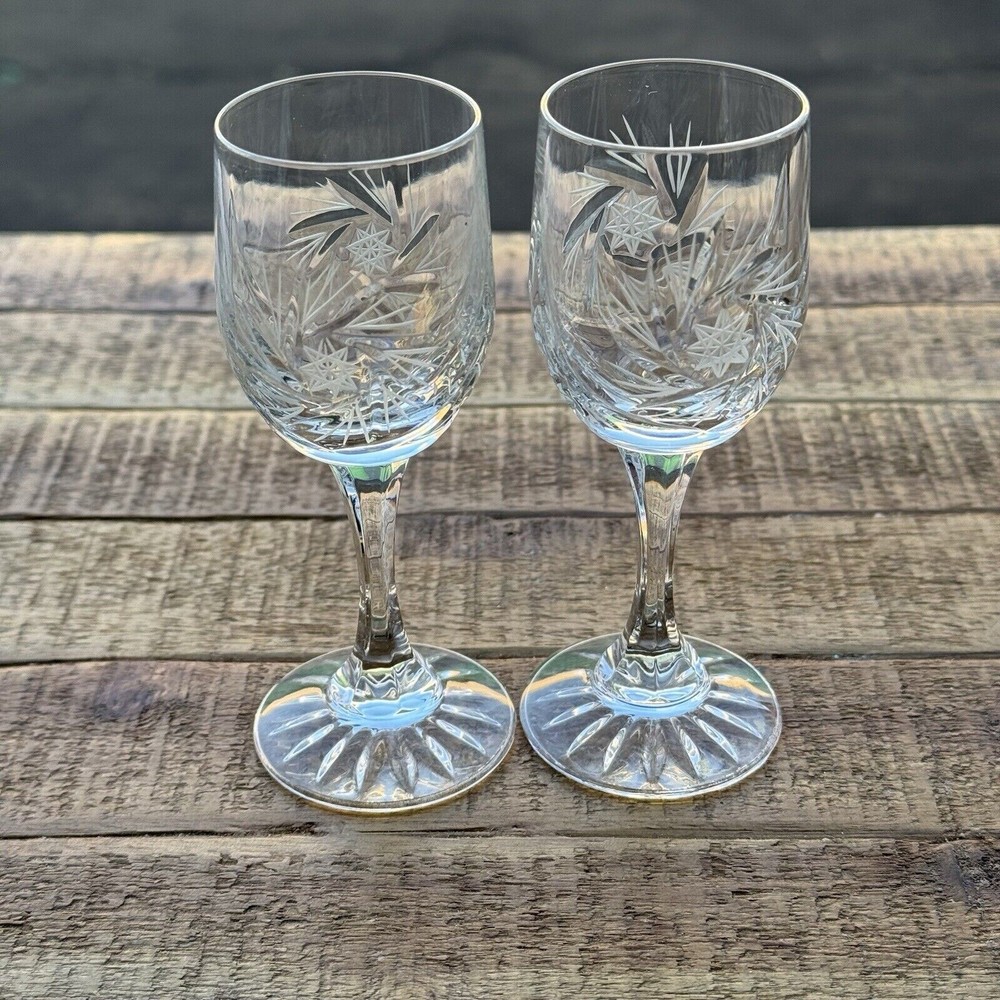 Elegant AY Cut Crystal Wine Glasses Set of 2 for Sophisticated Entertaining