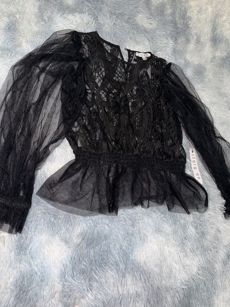 Story On Black Mesh Lace Balloon Sleeve Ruffle V-Neck Button Women's Top