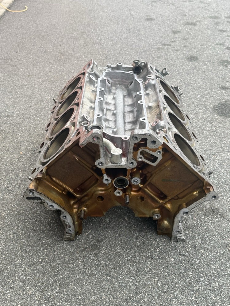 2010-2017 Lexus GX460 LS460 V8 1UR Cylinder Engine Block 11401-39A07 OEM 3508