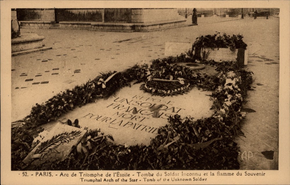 Tomb of the Unknown Soldier Paris France vintage postcard b254