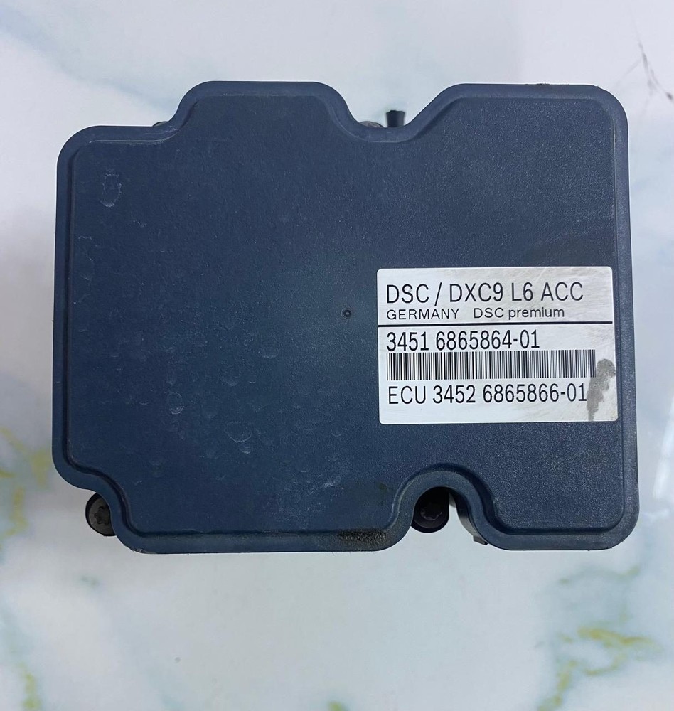 BMW Abs Pump Control Unit Module BMW 5 Series F10 F11 6865864 DSC / DXC9 L6 ACC