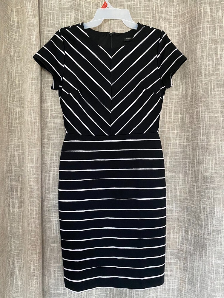 BANANA REPUBLIC Black/White stripes Women Dress size 4
