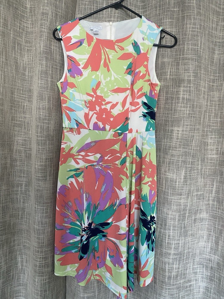LONDON TIMES Floral Women Dress size 4 Petite