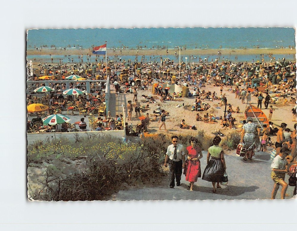 Postcard People Beach Scenery