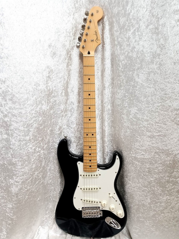 Fender Made in Japan Junior Collection Stratocaster Electric Guitar 2022