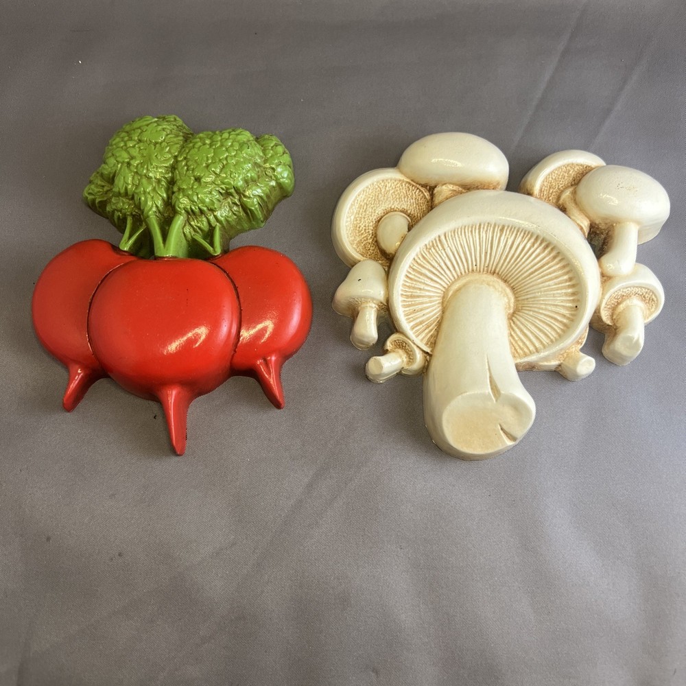 Vintage Homco Wall Hanging Set Plastic Radish Mushroom Kitchen Vegetables