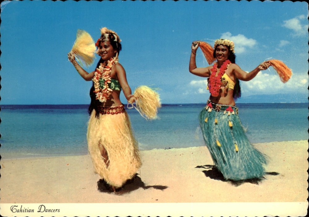 Honolulu Hawaii Tahitian Dancers grass skirts vintage postcard sku173