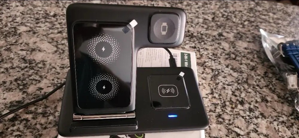 3-in-1 Foldable Wireless Fast Charging Station for Samsung iPhone