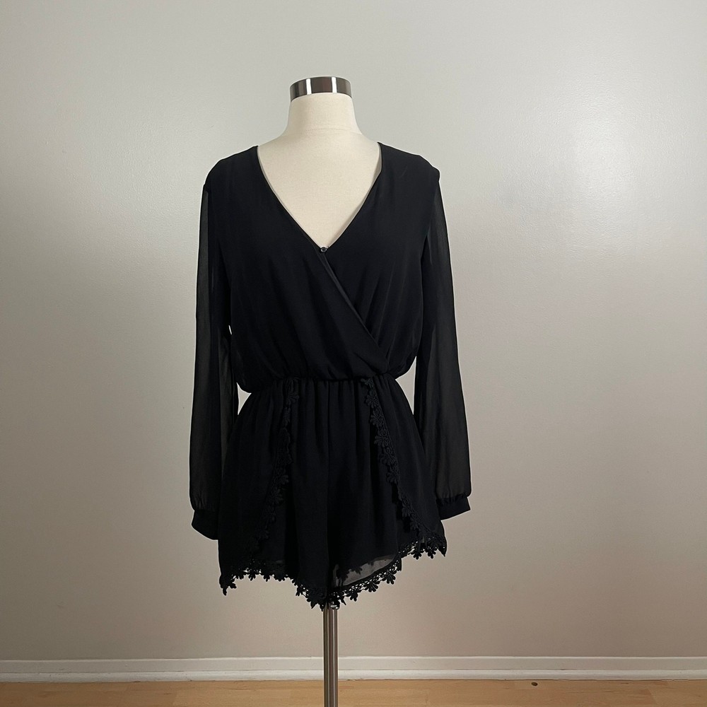ASTR • Sheer Sleeve Romper Lace Trim Women's Large L