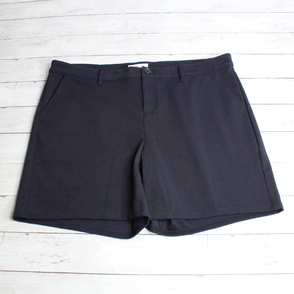Liz Claiborne Women's Navy Blue Casual Trouser Shorts Plus Size 22W Knit