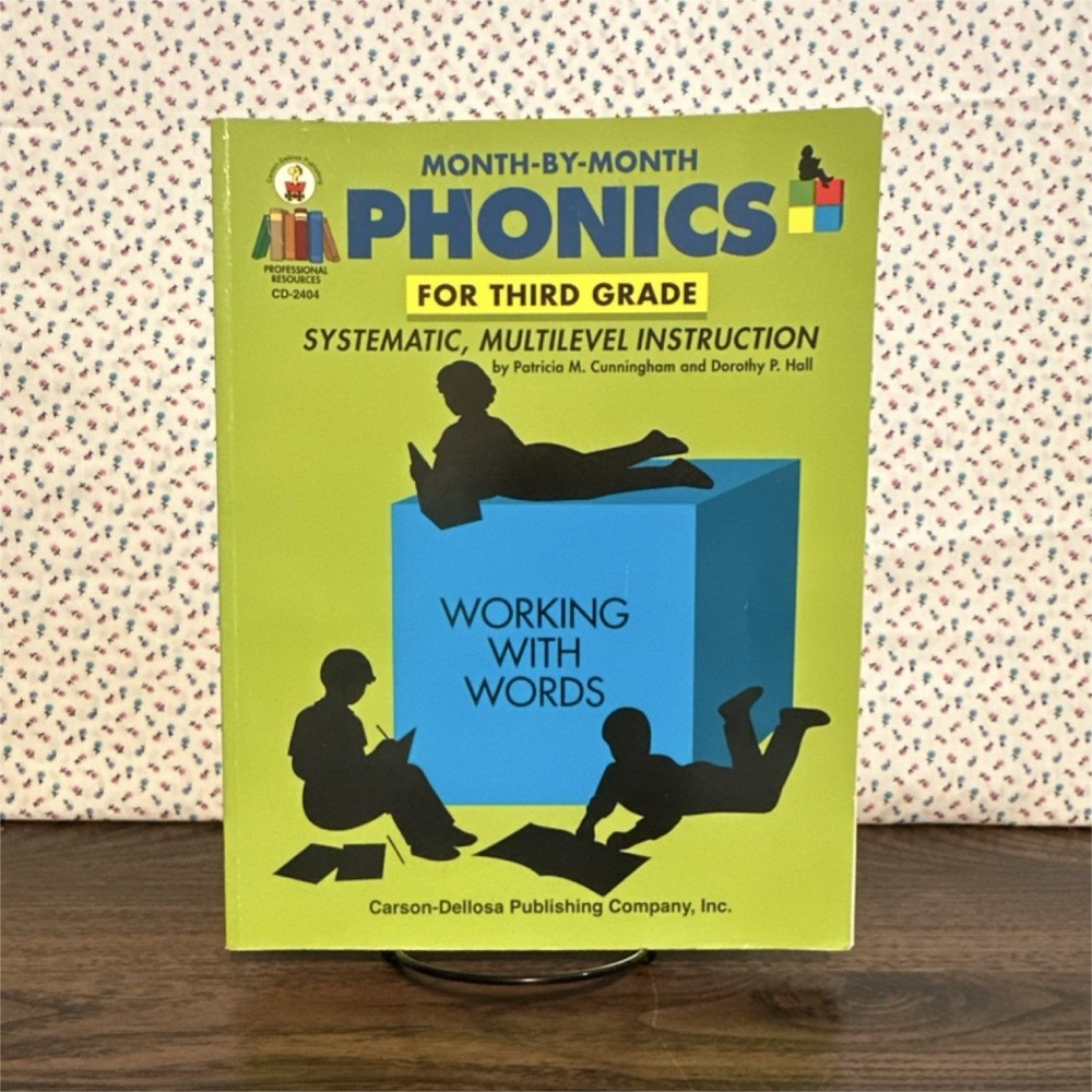Month-By-Month Phonics Third Grade Cunningham Hall Paperback Carson-Dellosa