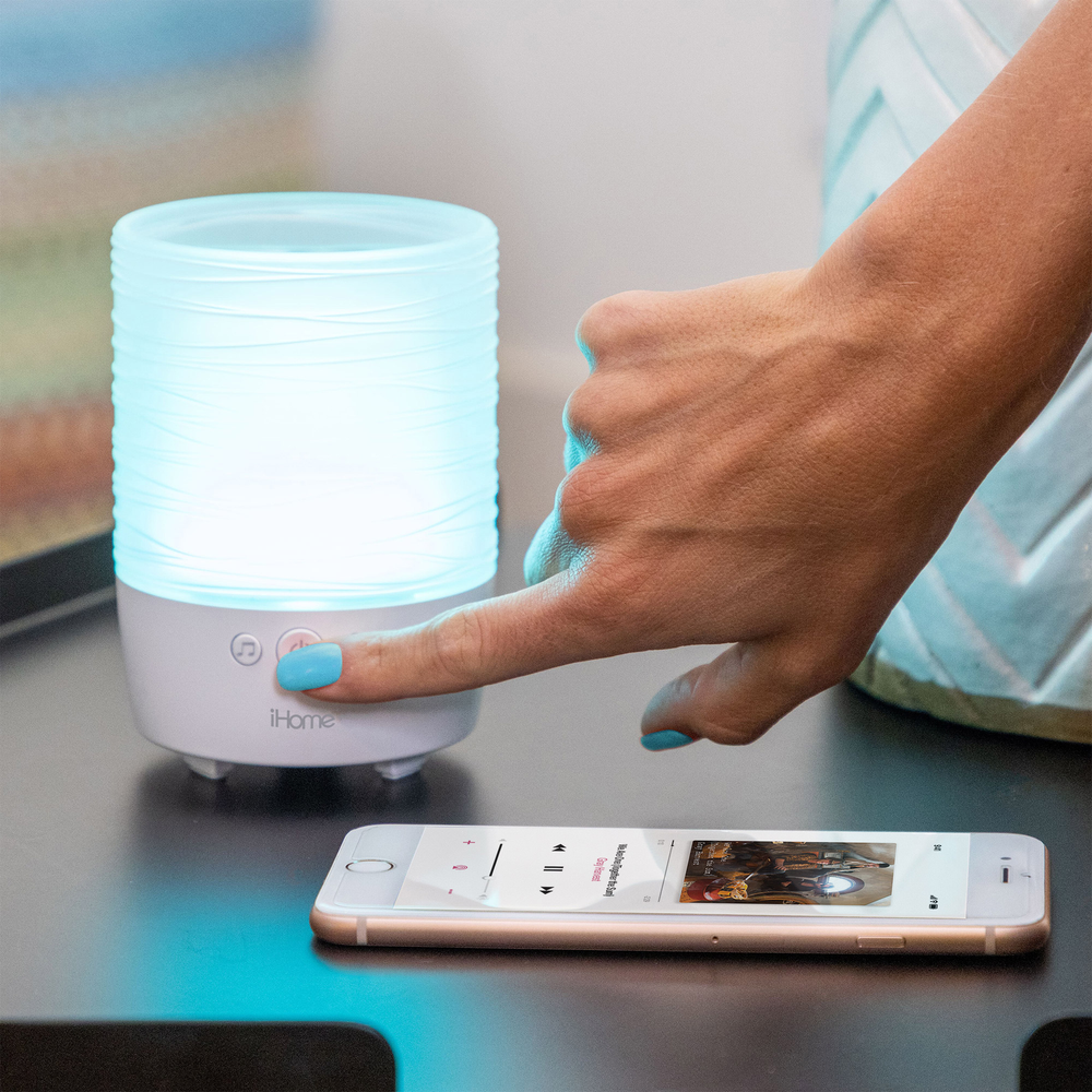 Portable Bluetooth LED Candle Speaker with Ambient Lighting and Sound