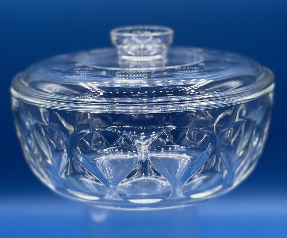 Vintage Pyrex 2.5 Qt Teardrop Thumbprint Casserole Dish with Lid