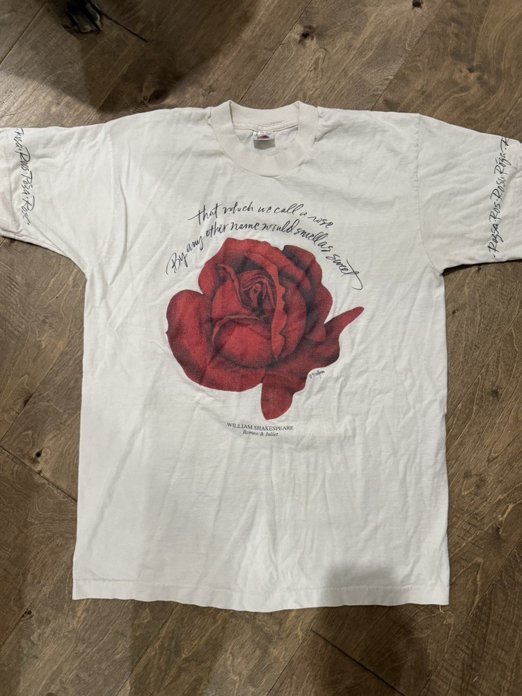 Vtg 94’ Romeo & Juliet Shakespeare Men’s Large Single Stitch Halfmoon Art Rose