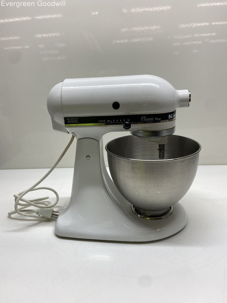 KitchenAid Classic Series 4.5-Quart Tilt-Head Stand Mixer KSM75WH-Untested