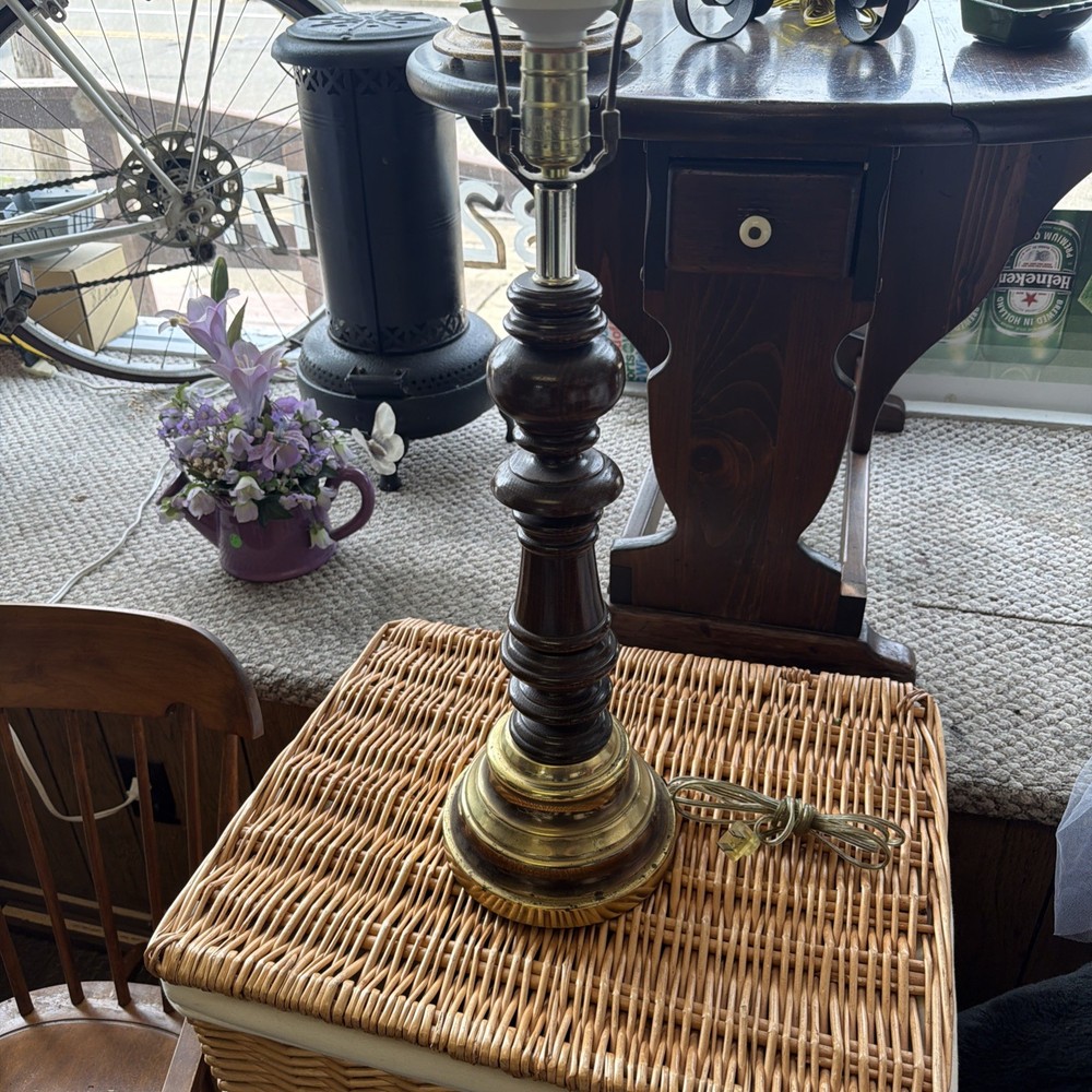 Vintage Mid Century Turned Wood & Brass Table Lamp 16
