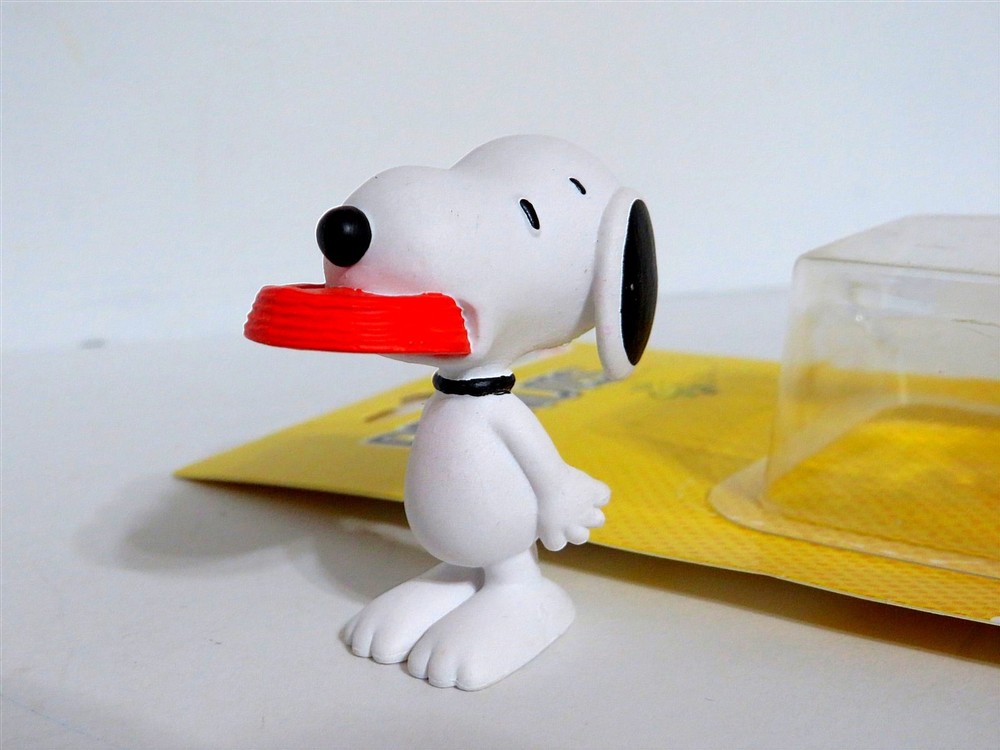 Snoopy Peanuts Charlie Brown Schleich #22000 Series Figure Figurine 2014