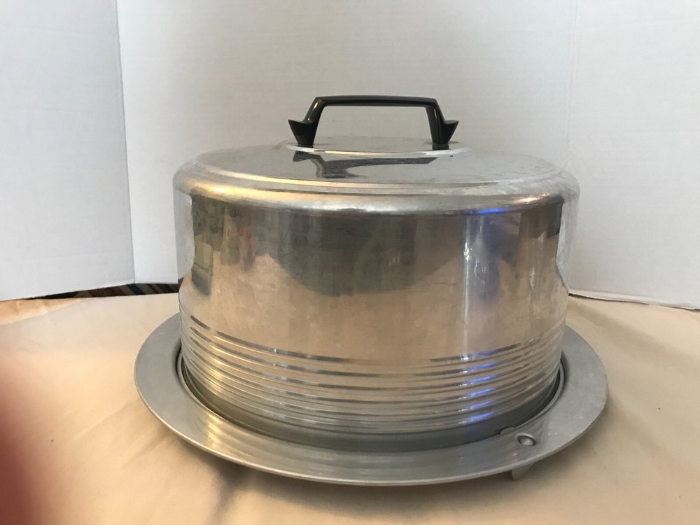 Vintage Regal Ware Aluminum Cake Carrier Plate Locking Lid