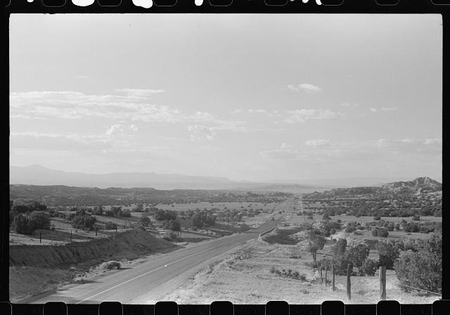 Photo:1930s Desert Highway Landscape Road Valley Mountains