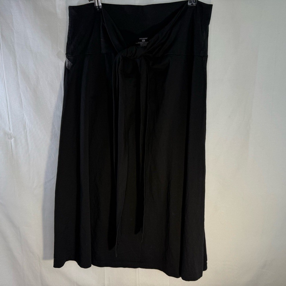 Patagonia Women's Black Skirt Size Xl Tie Front.