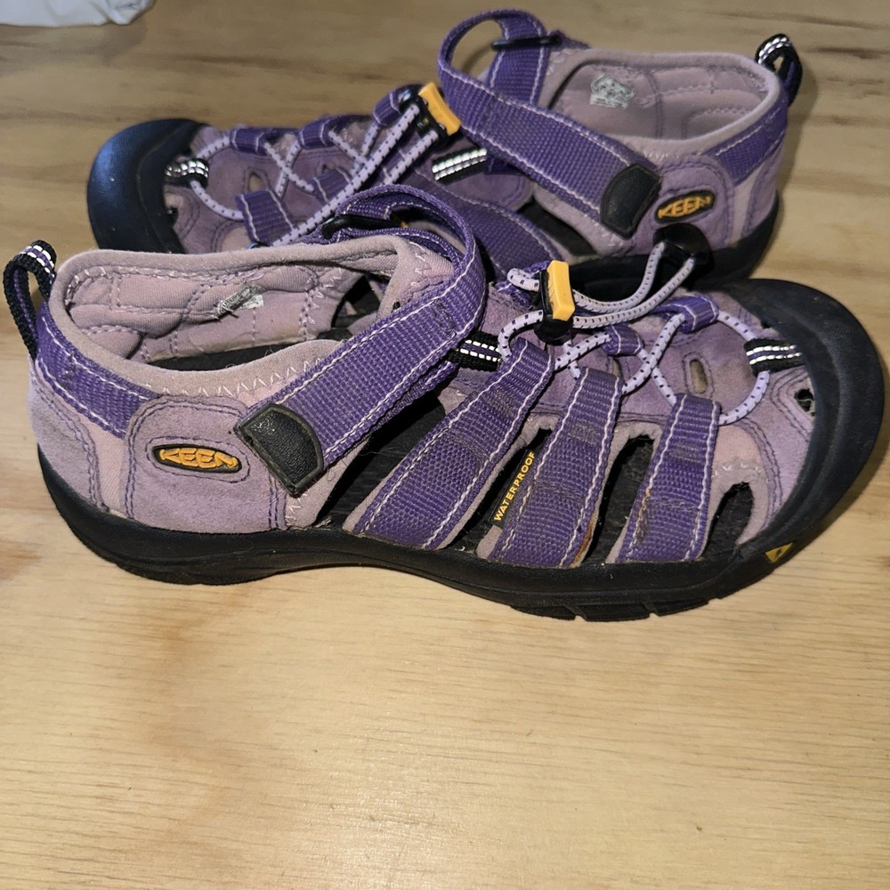 Keen Newport Women’s Sandals Size 5 Out Door Purple Water Shoes