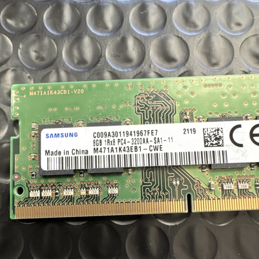 Samsung DDR4 SO-DIMM 8GB PC4-3200AA 260-Pin Non-ECC RAM M471A1K43EB1-CWE