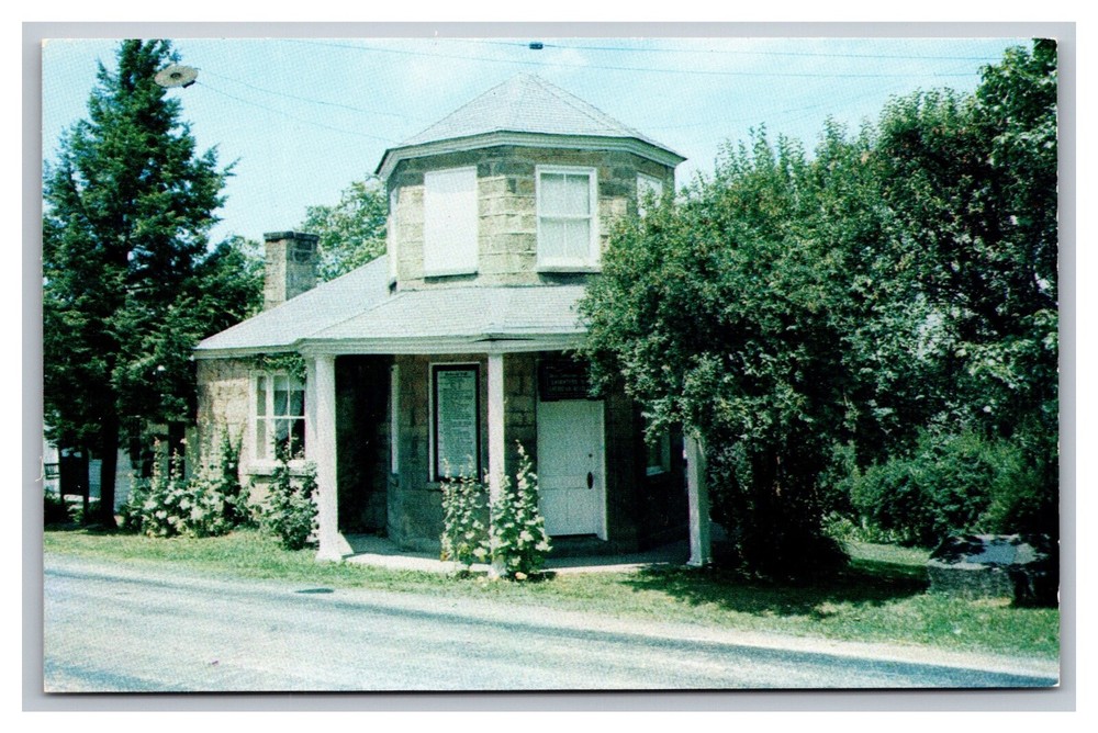 Farmington PA Pennsylvania Old Tollgate House National Pike Chrome Postcard