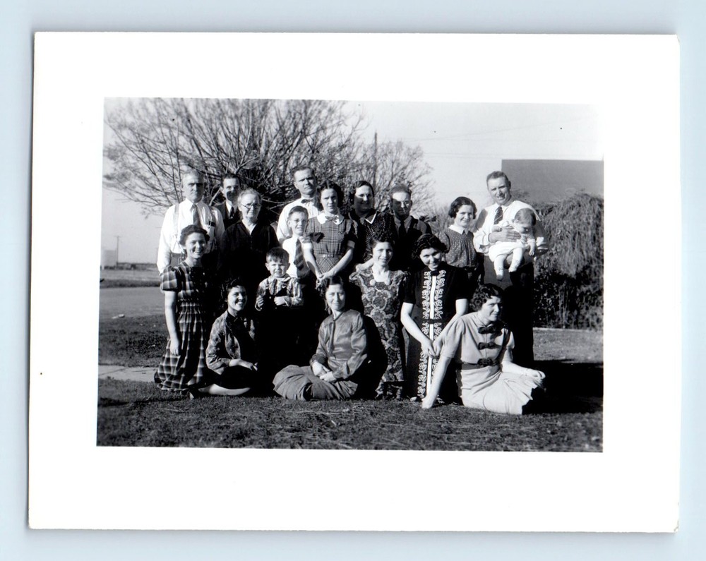 Old Vintage Photo MEN WOMEN BOYS IN YARD GROUP PICTURE FOUND PHOTOGRAPH