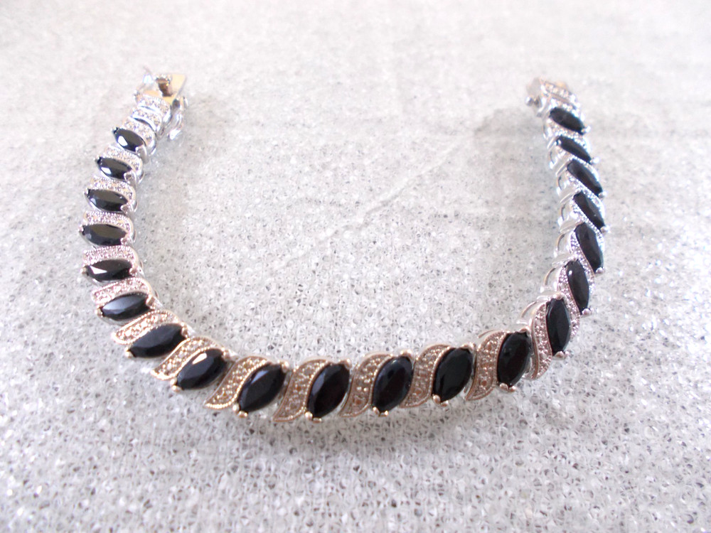 Pebble Silver Tone Black Glass Rhinestone Tennis Bracelet Safety Clasp Free Ship