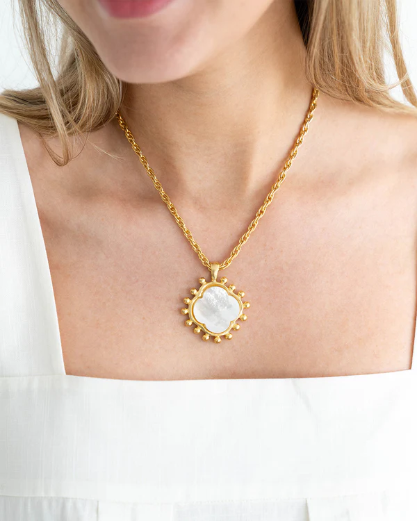 SUSAN SHAW Sophie Gold Clover Mother of Pearl Necklace 24KT Plated New With Tags
