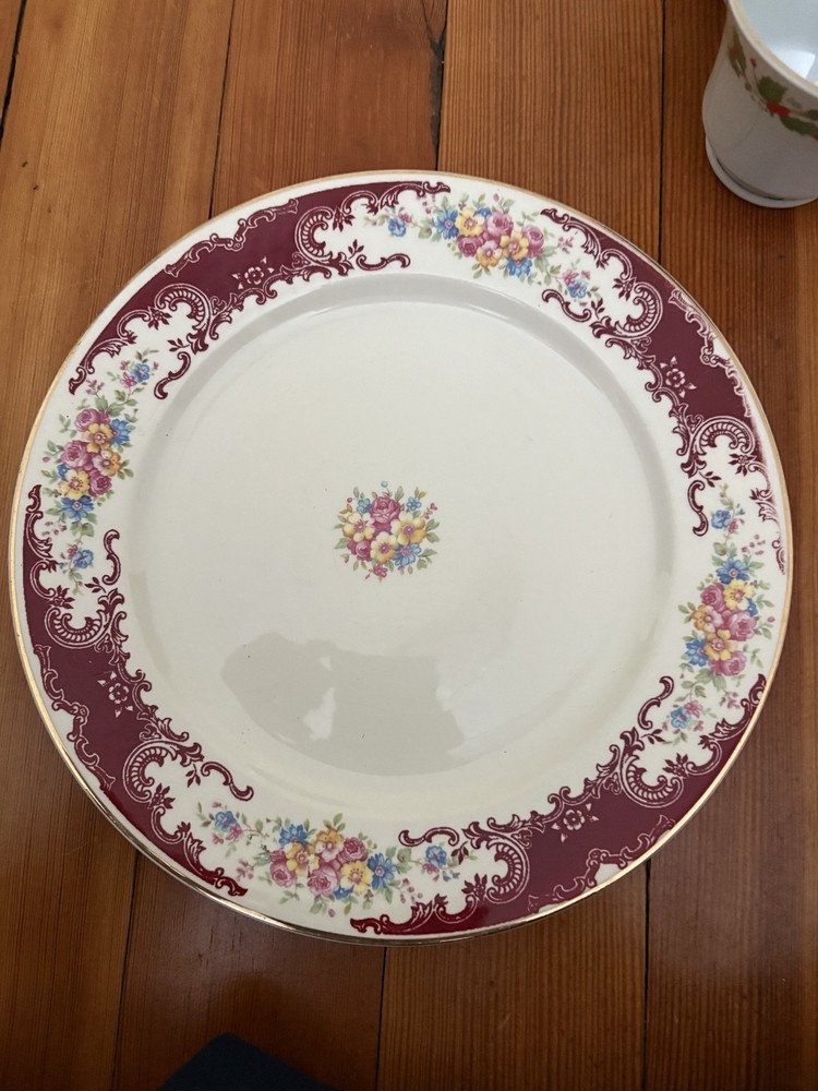 Vintage Homer Laughlin Brittany Majestic Red Berry 9