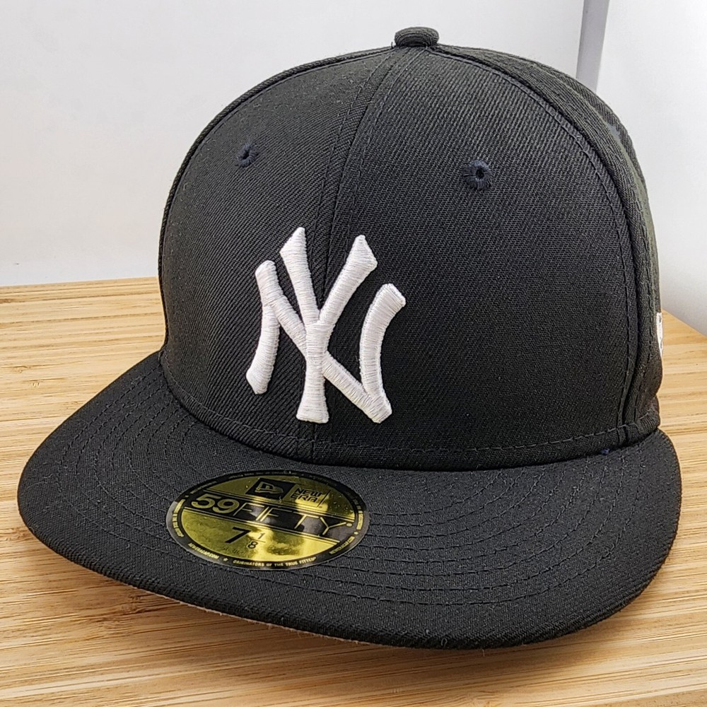 New York Yankees Fitted Hat, Black, 2000 World Series Side, New Era 5950, 7 1/8