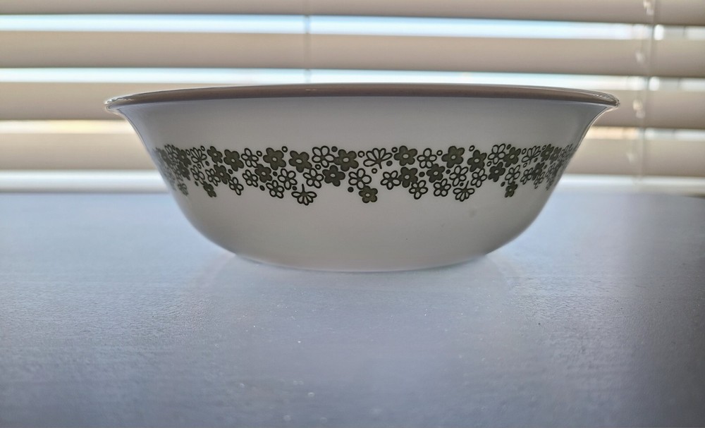1- Vintage Spring Blossom Green Crazy Daisy Corelle Corning Soup Cereal Bowl