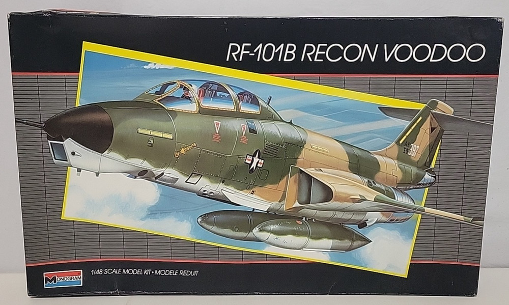 Monogram RF-101B Recon Voodoo 1/48 Model Kit No. 5818